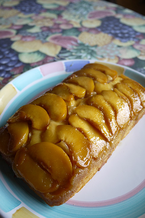 桃のアプサイドダウンケーキ